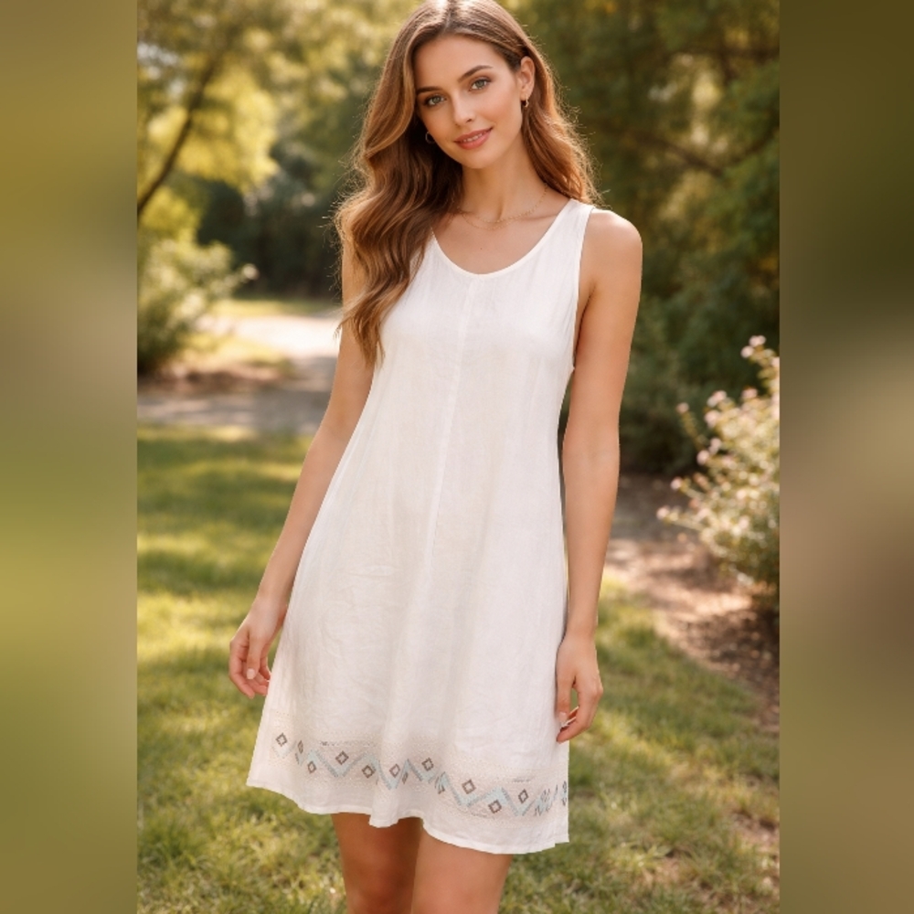 Skies Are Blue White Sleeveless Dress Embroidered Hem Medium Cottagecore